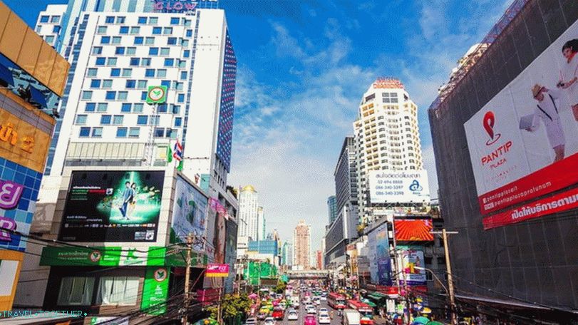 Okres Pratunam v Bangkoku