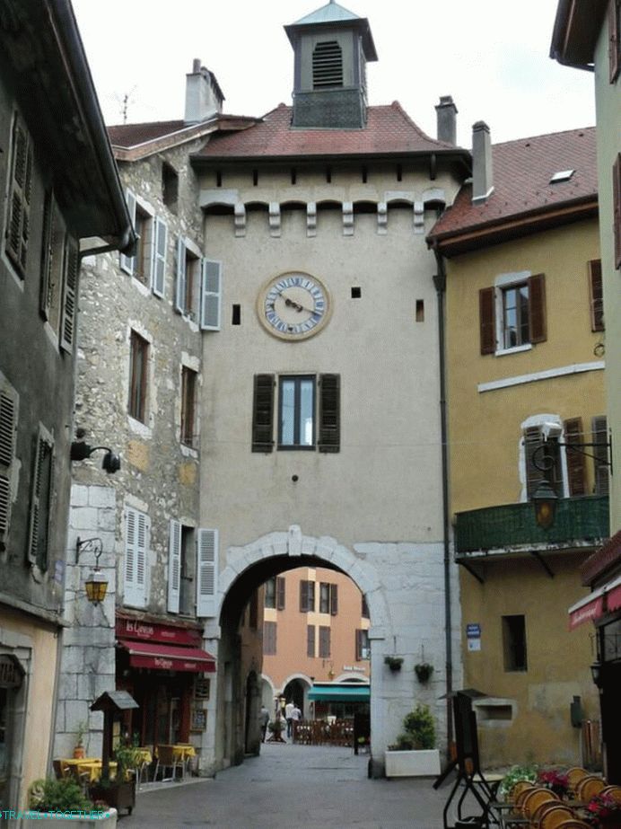 Sainte-Claire Gate