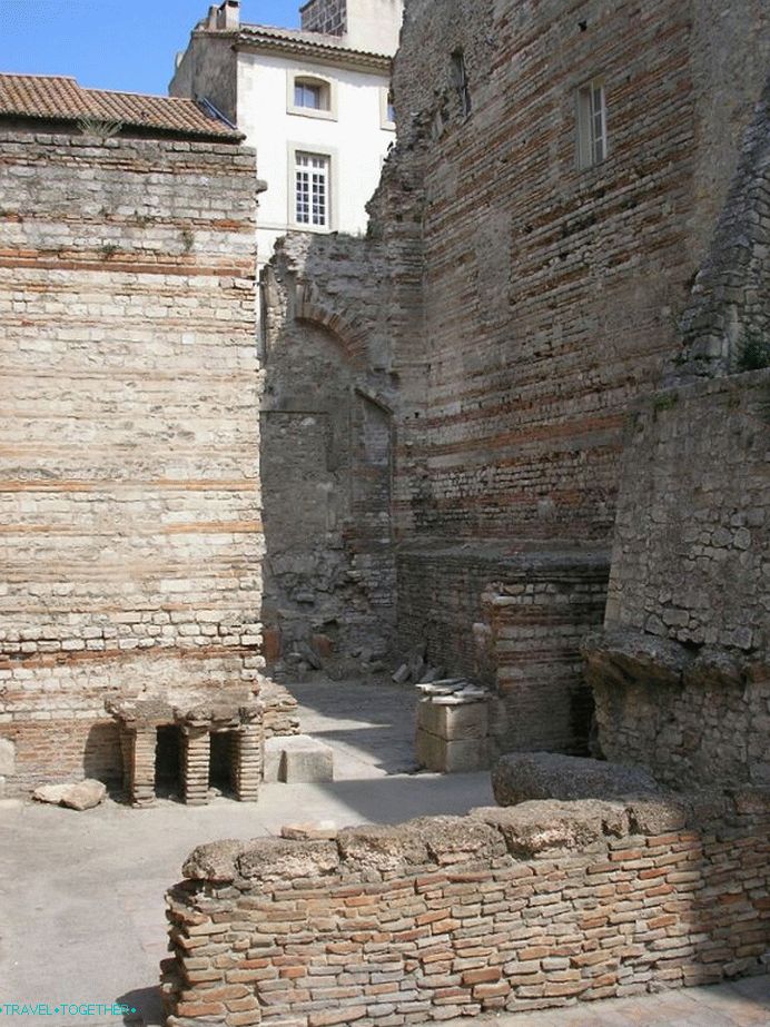 Podmínky Constantine