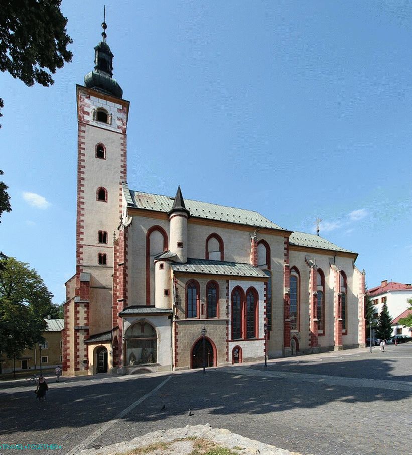 Farní kostel Panny Marie
