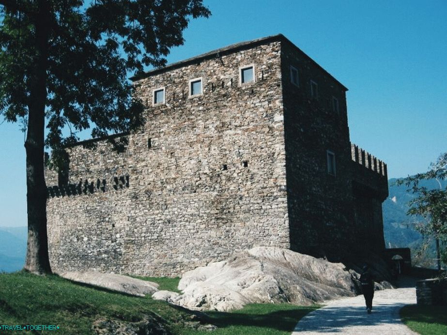 Hrad Sasso-Corbaro