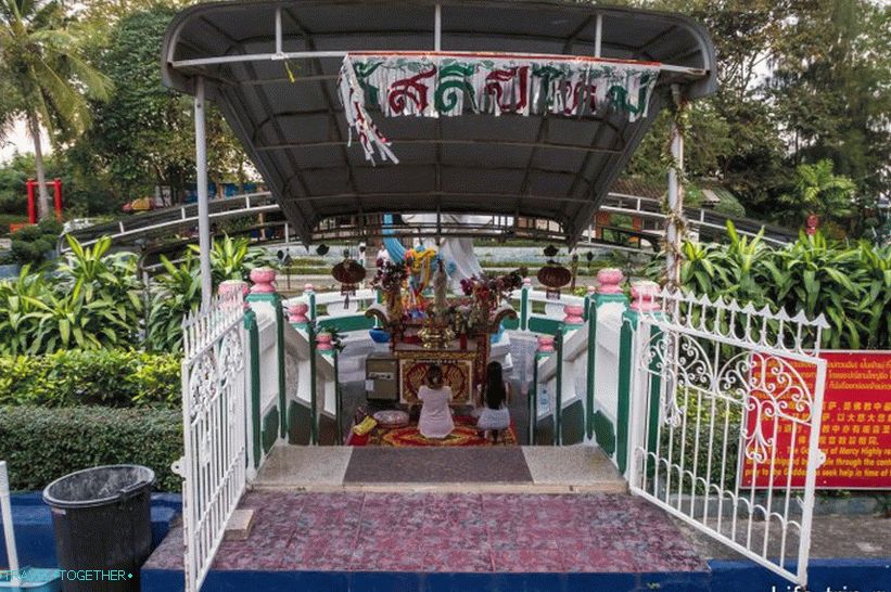 Velký Buddha v Pattaya a málo známé čínské chrámové muzeum