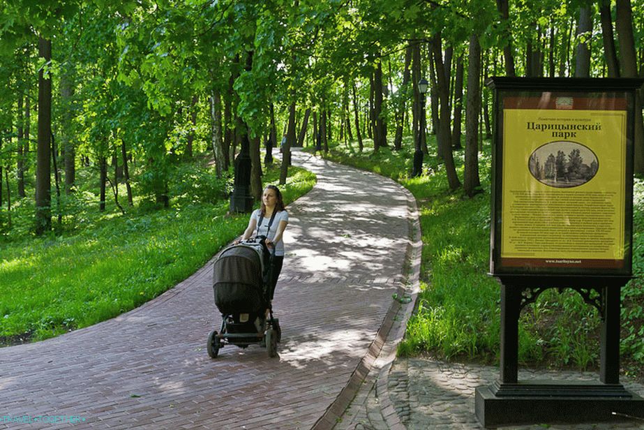 Procházka kolem muzejní rezervace Tsaritsyno