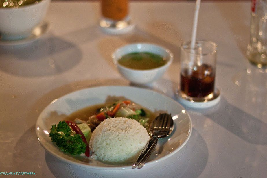 Rýže se zeleninou v ústřicové omáčce - 50 bahtů