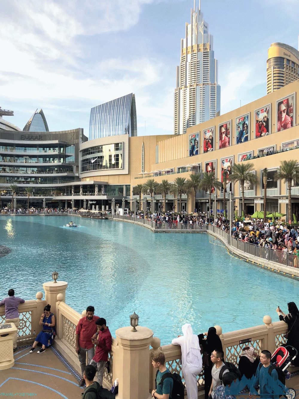 Dubajské molo zpívající fantana