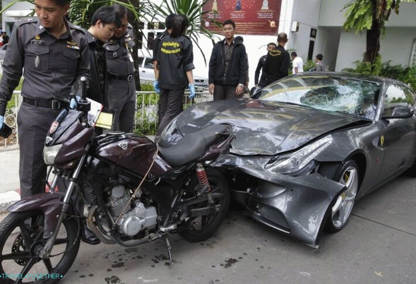 Nehoda na kole v Thajsku