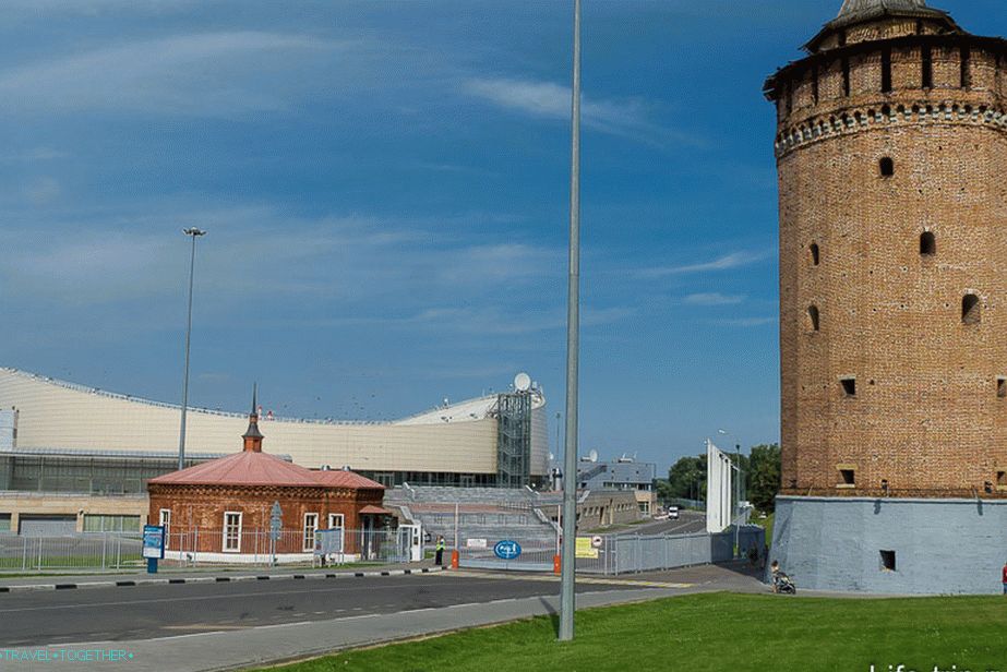 Muzeum nástrojů - vlevo, malé