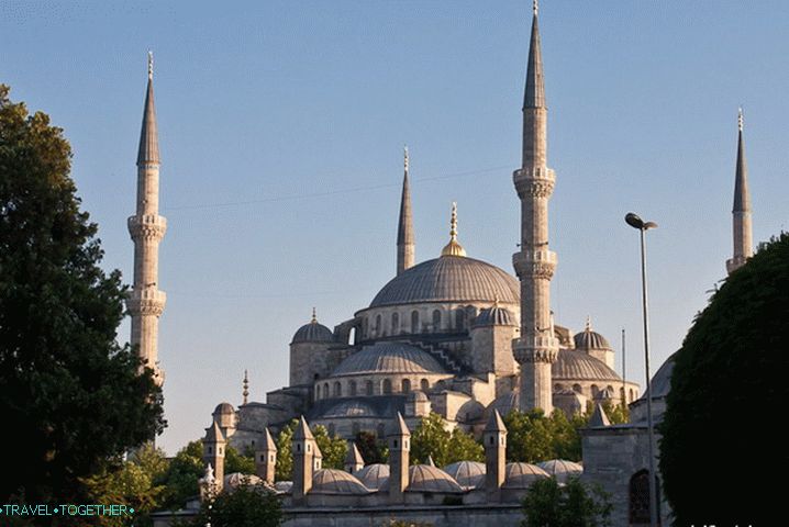 Sultanahmet (Modrá mešita) v Istanbulu.