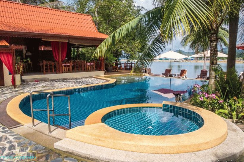 Cyana Beach Resort je dobrý hotel v Phanganu