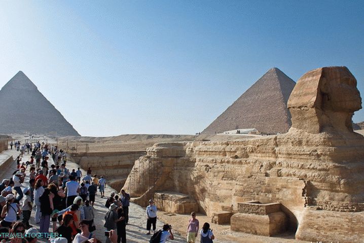 Velká sfinga. Pódium ke kontrole.