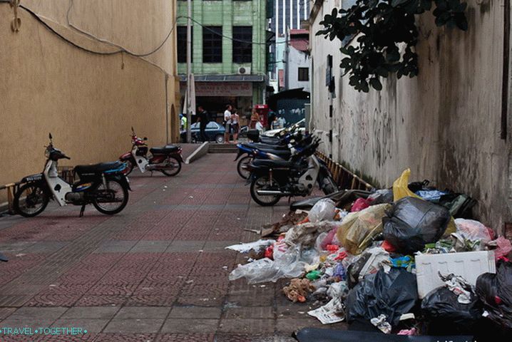 Trochu odpadu na ulici Trochu odpadu na ulici