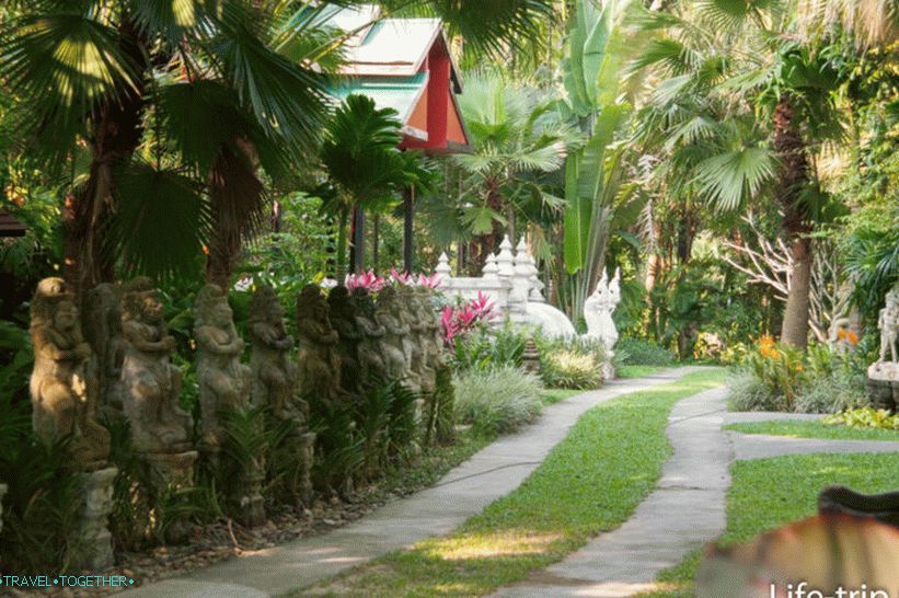 Dusit Dhewa - kulturní centrum na Koh Samui