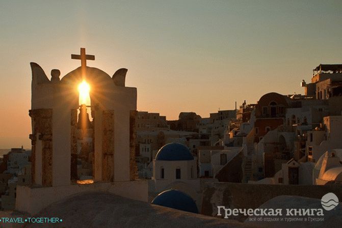 Výlety do Santorini z Mouzenidis Travel