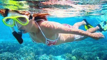 Plavba po pobřeží ostrova Koh Phangan na plachetnici
