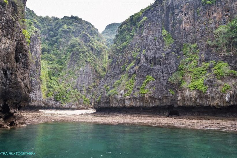Phi Phi Island Tour v Thajsku - moje recenze a jak nejlépe jít