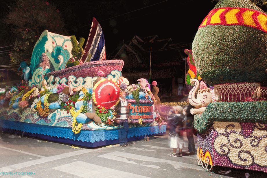 Květinový festival v Chiang Mai Květinový festival v Chiang Mai