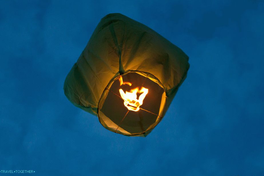Svítilna v podobě kupole