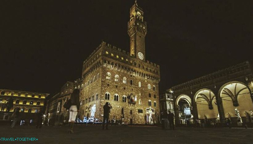 Palazzo Vecchio a Arnolfo Tower