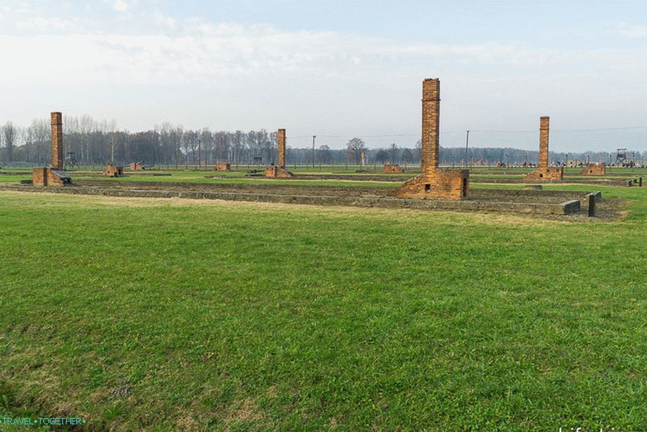 Většina budov nebyla zachována, protože byly dřevěné