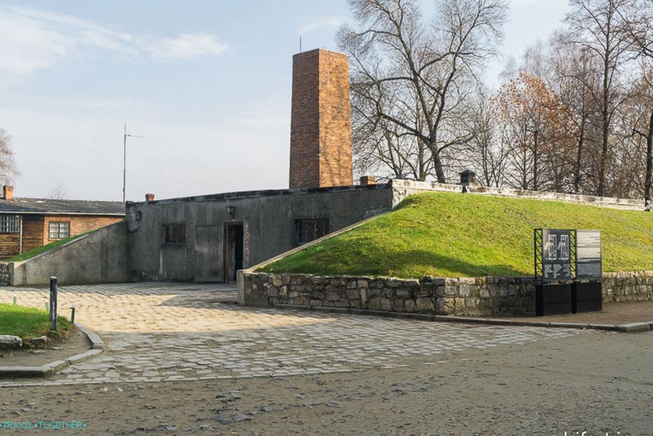Krematorium v   koncentračním táboře Osvětim 1