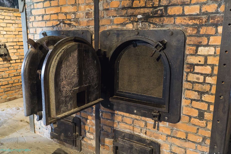Krematorium pece v Osvětimi 1