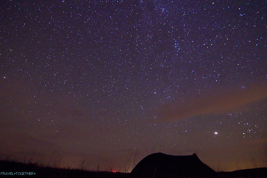 Všichni spí! ISO1600, 11 mm, f2,8, 30 s