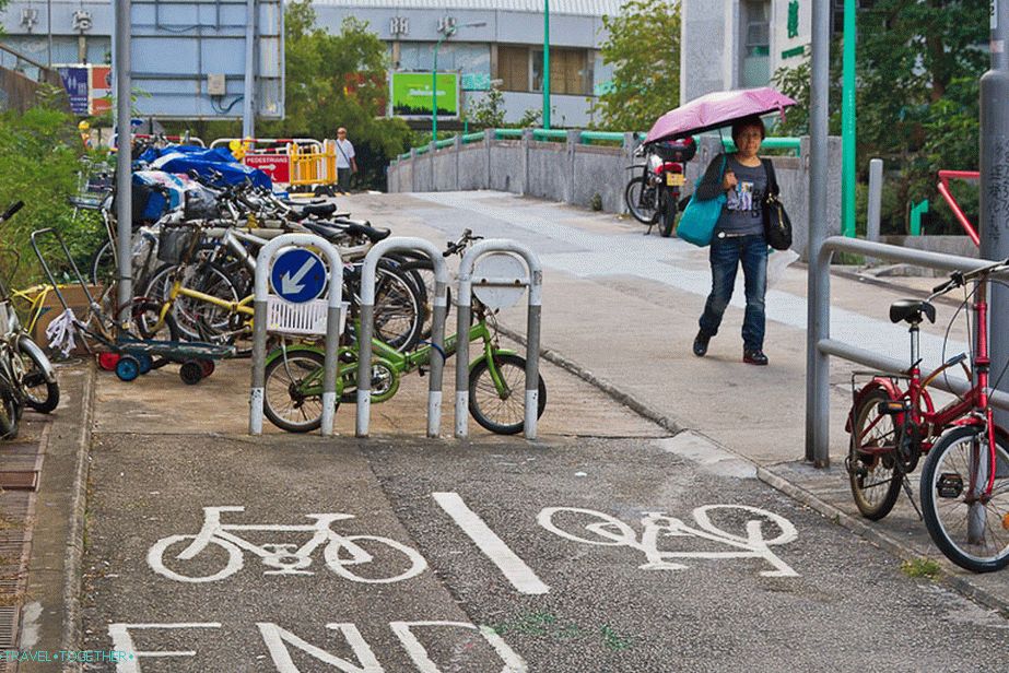 V ložnicích jsou cyklistické stezky