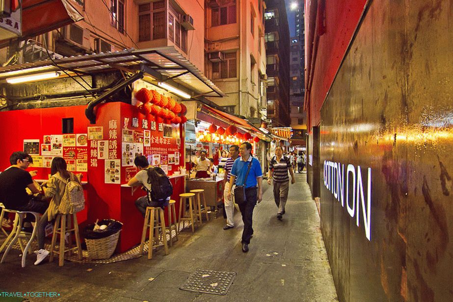 Čínské jednotky v úzkých uličkách