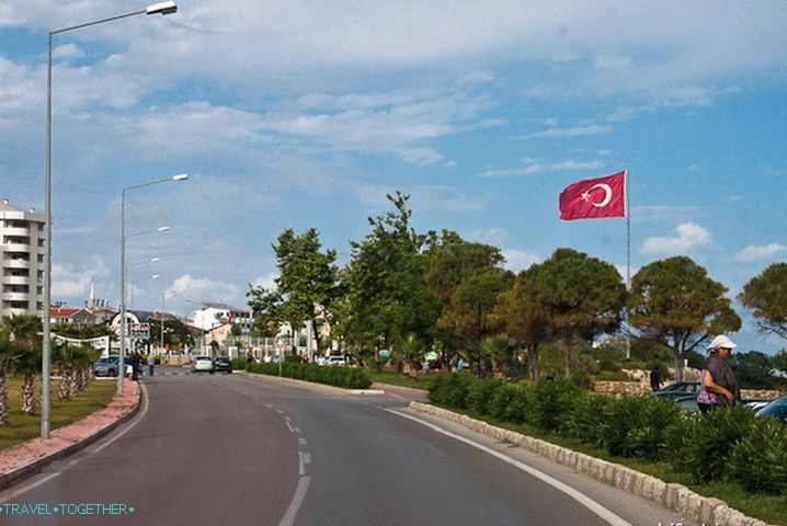 Jen město Antalya.