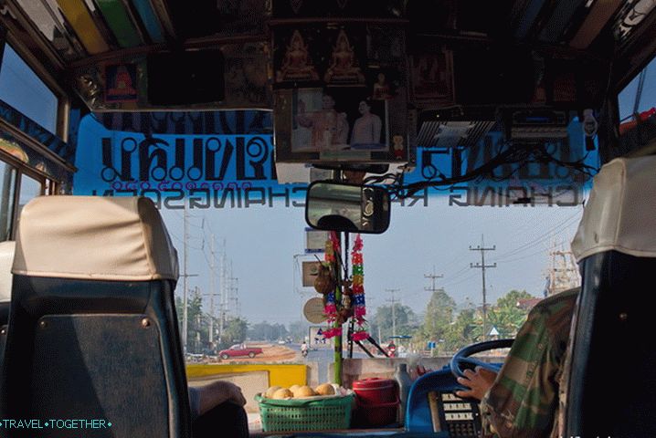 Autobus Chiang Saen - Chiang Rai Autobus Chiang Saen - Chiang Rai