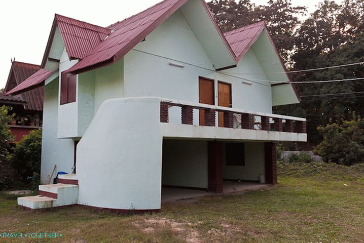 Dům za 1500 bahtů v Chiang Saenu Dům za 1500 bahtů v Chiang Saenu