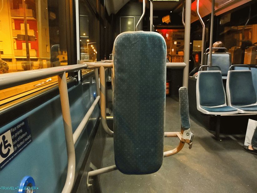 Uvnitř tramvaje Grenoble