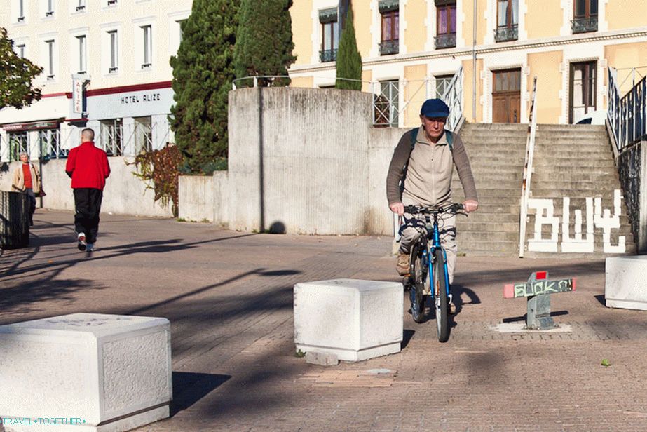 Starší cyklista Grenoble