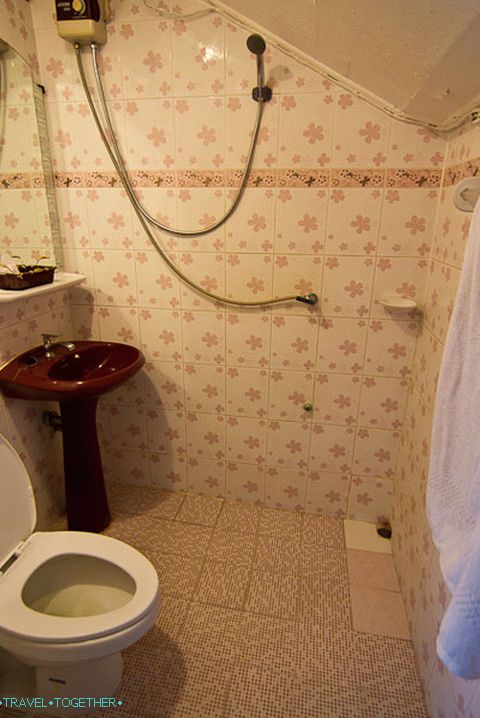 Typická koupelna s horkou vodou