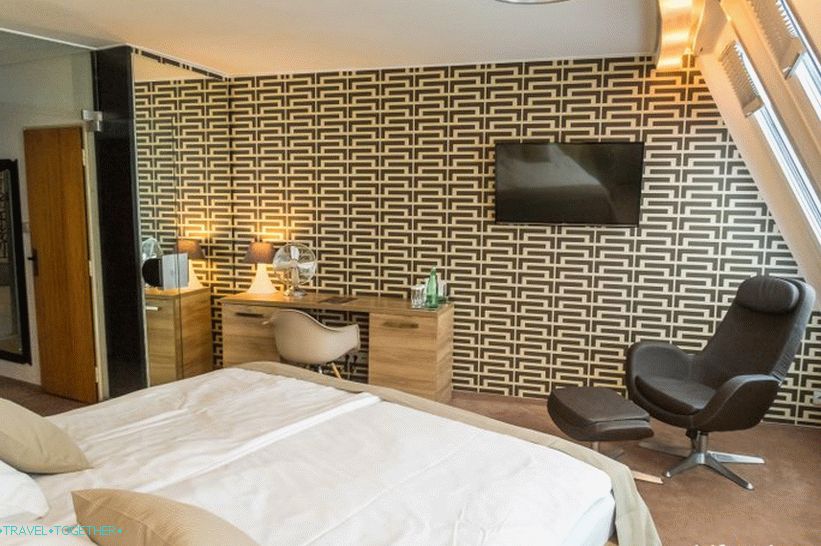 Ještěd v Liberci - televizní věž a hotel