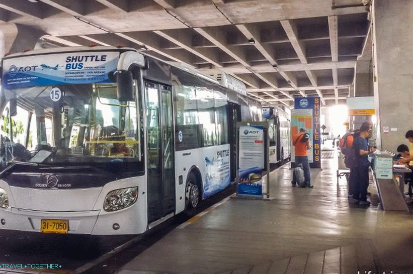 Bezplatný autobus z Suvarnabhumi do Don Muang