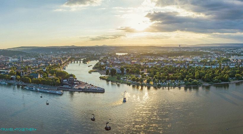Panorama Koblenze a údolí Mosely