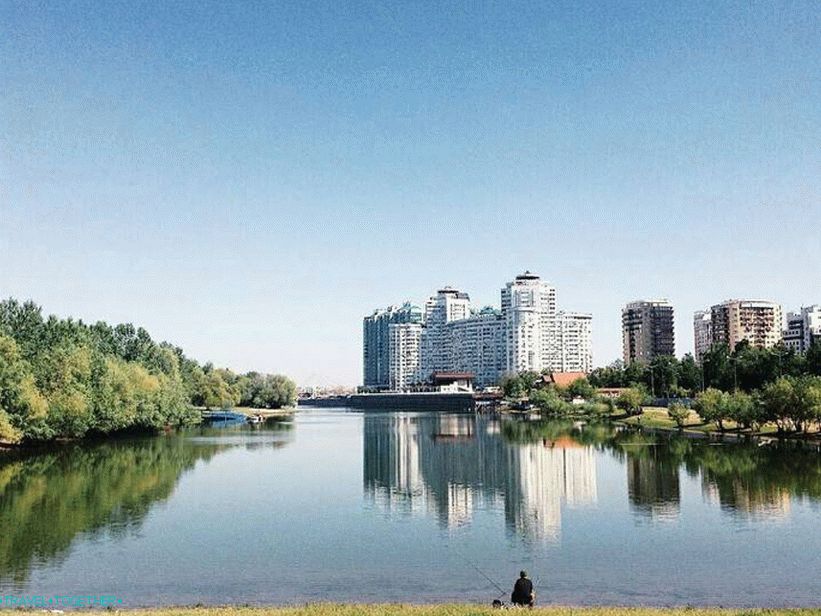 Rekreační park pojmenovaný po 30. výročí vítězství. Fotografie - @allforall