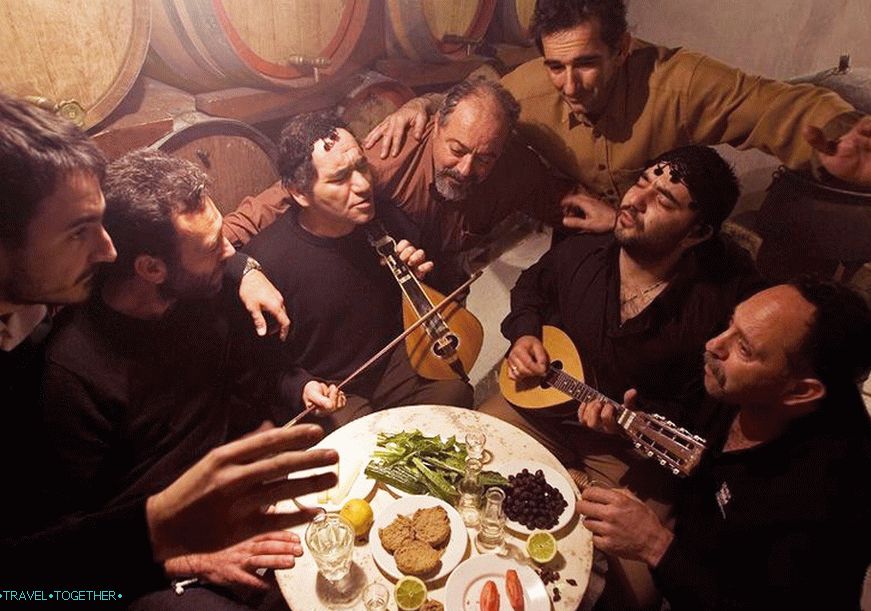 Cretan raki - nektar Kréty
