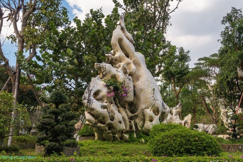 Krokodýlí farma v Pattayi a park miliónů kamenů - moje dojmy