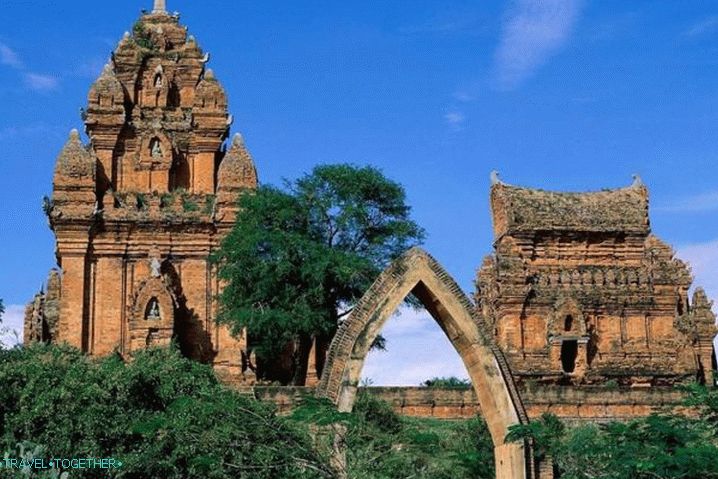 Vietnam, starověké chrámové komplexy Vietnam, starověké chrámové komplexy