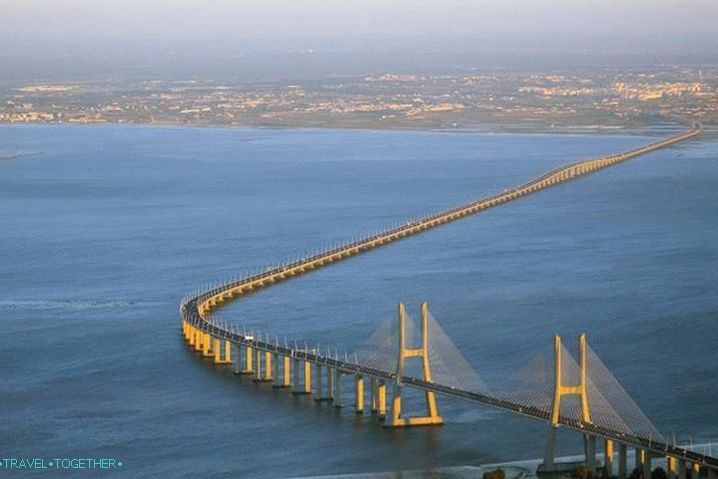 Portugalsko, most Vasco da Gama, nejdelší v Evropě