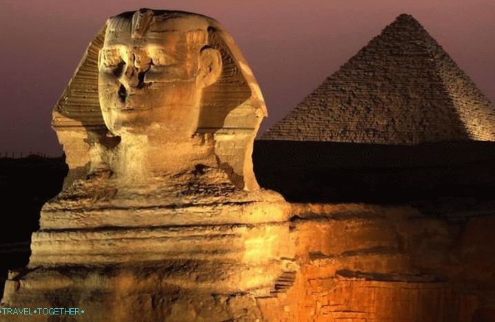 Egypt, nahrazená sfinga a pyramidy