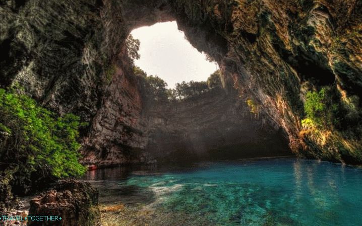 Řecko, jeskynní jezero Melissani