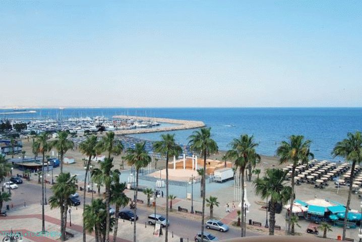 Kypr, Larnaca Quay