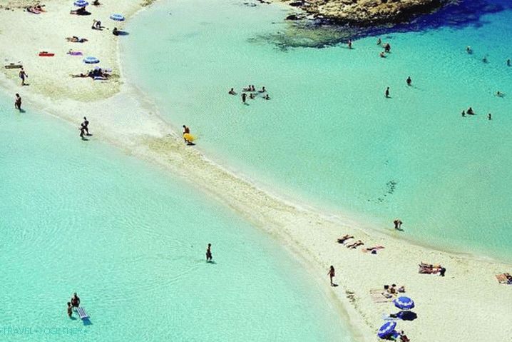Kypr, pláž Ayia Napa