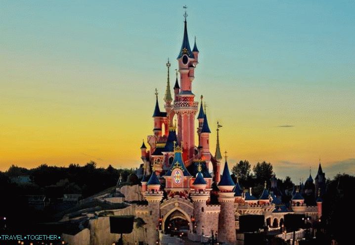 Dovolená s dětmi Francie Disneyland Dovolená s dětmi Francie Disneyland