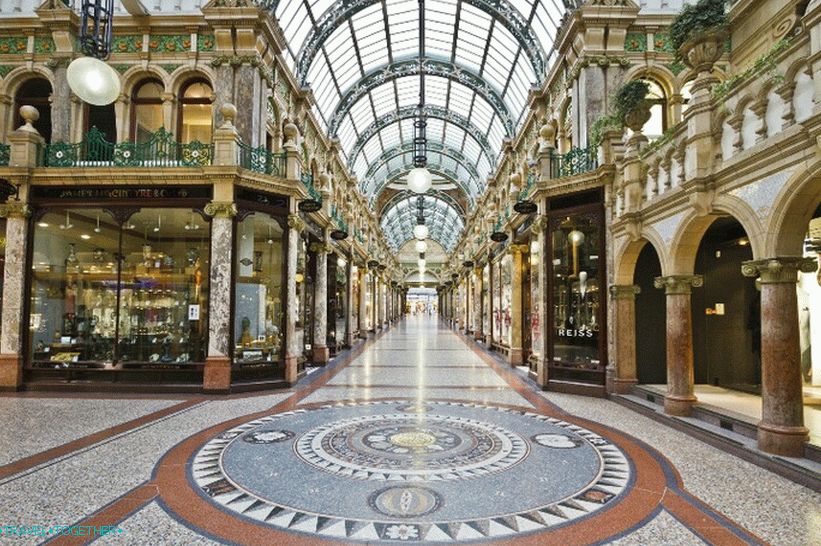 Arcade District Briggate