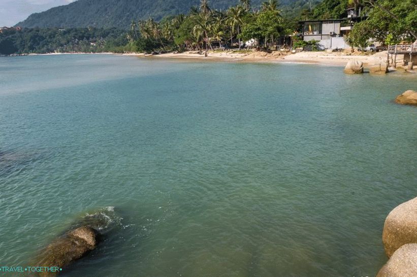 Lila Beach, pohled z mostu
