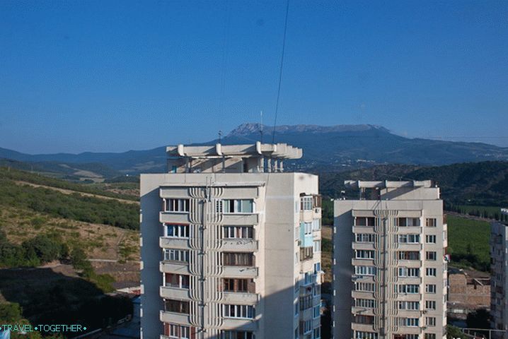 Alushta. Pohled z okna.